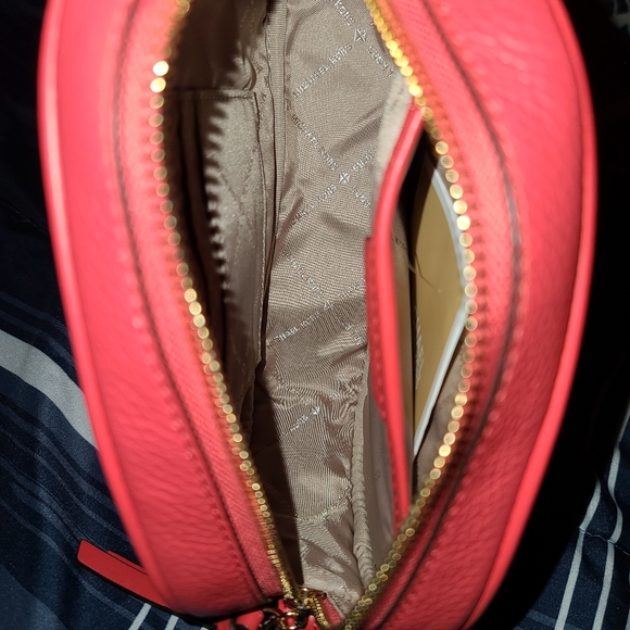 Michael Kors Purse - Picture 9 of 13